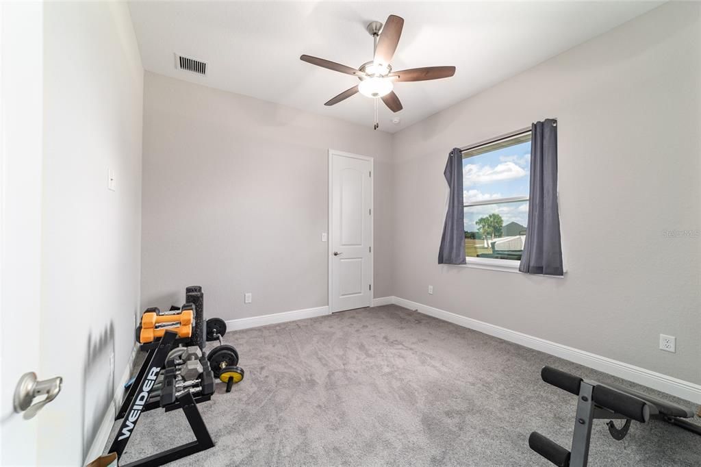 En Venta: $1,175,000 (3 camas, 3 baños, 2530 Pies cuadrados)