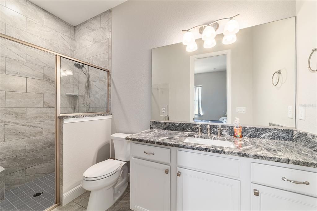 En Venta: $1,175,000 (3 camas, 3 baños, 2530 Pies cuadrados)