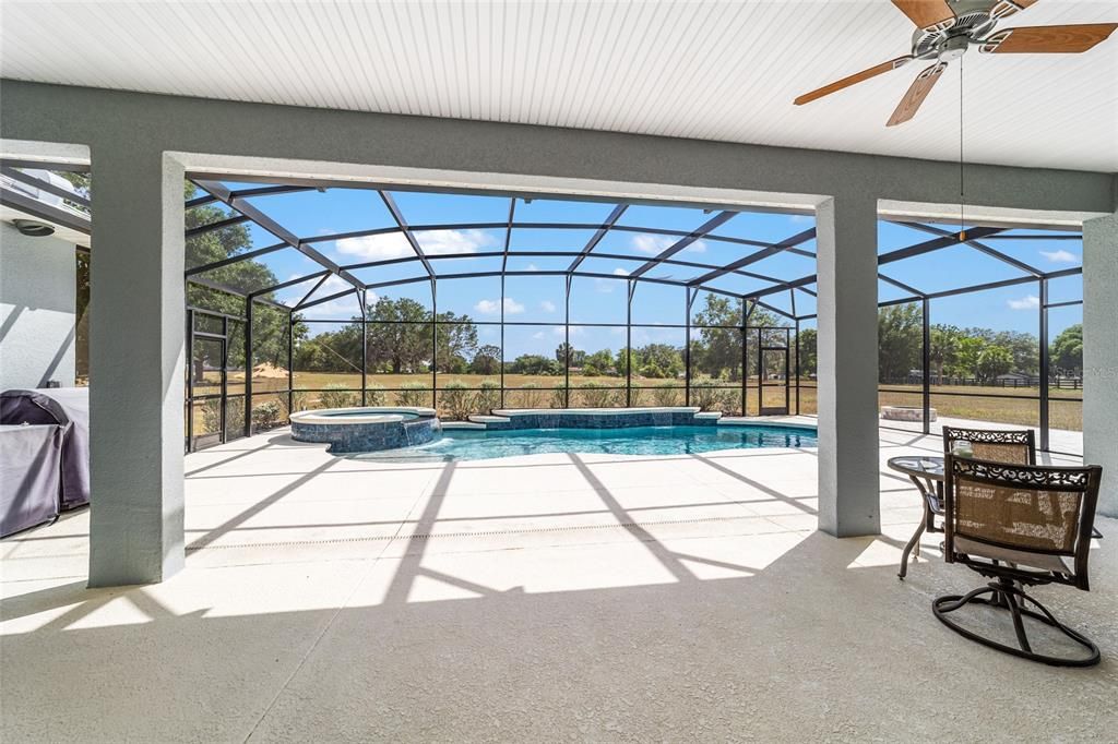 En Venta: $1,175,000 (3 camas, 3 baños, 2530 Pies cuadrados)