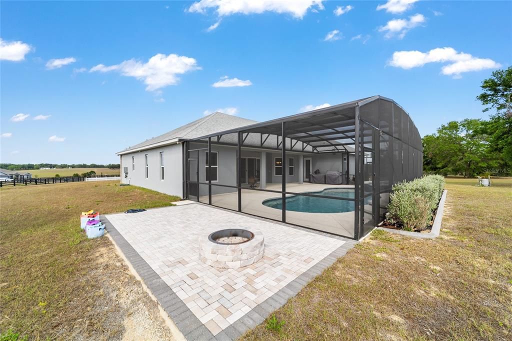 En Venta: $1,175,000 (3 camas, 3 baños, 2530 Pies cuadrados)