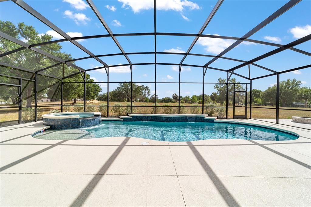 En Venta: $1,175,000 (3 camas, 3 baños, 2530 Pies cuadrados)