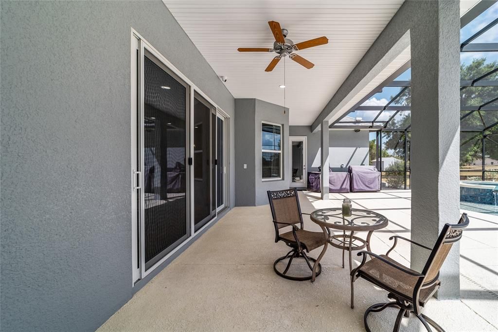 En Venta: $1,175,000 (3 camas, 3 baños, 2530 Pies cuadrados)