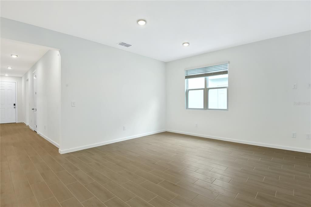 For Sale: $432,807 (4 beds, 3 baths, 2090 Square Feet)