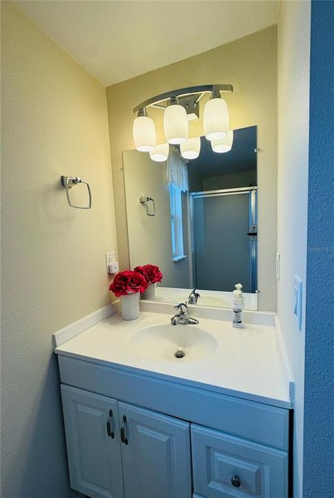 For Sale: $152,900 (1 beds, 2 baths, 455 Square Feet)