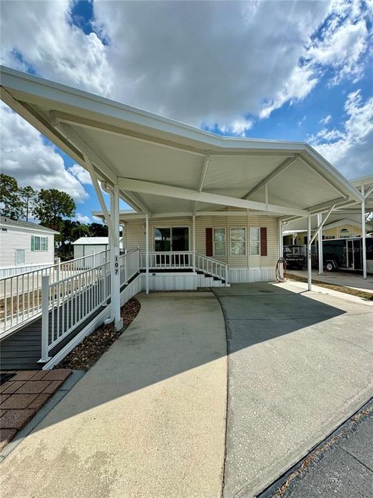 For Sale: $152,900 (1 beds, 2 baths, 455 Square Feet)