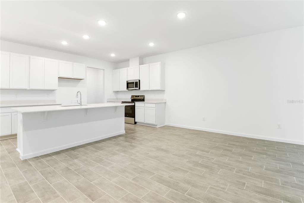 For Sale: $470,401 (3 beds, 2 baths, 1885 Square Feet)