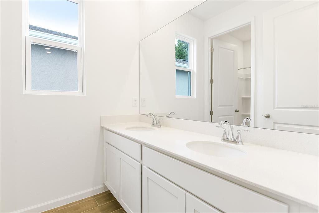 For Sale: $470,401 (3 beds, 2 baths, 1885 Square Feet)