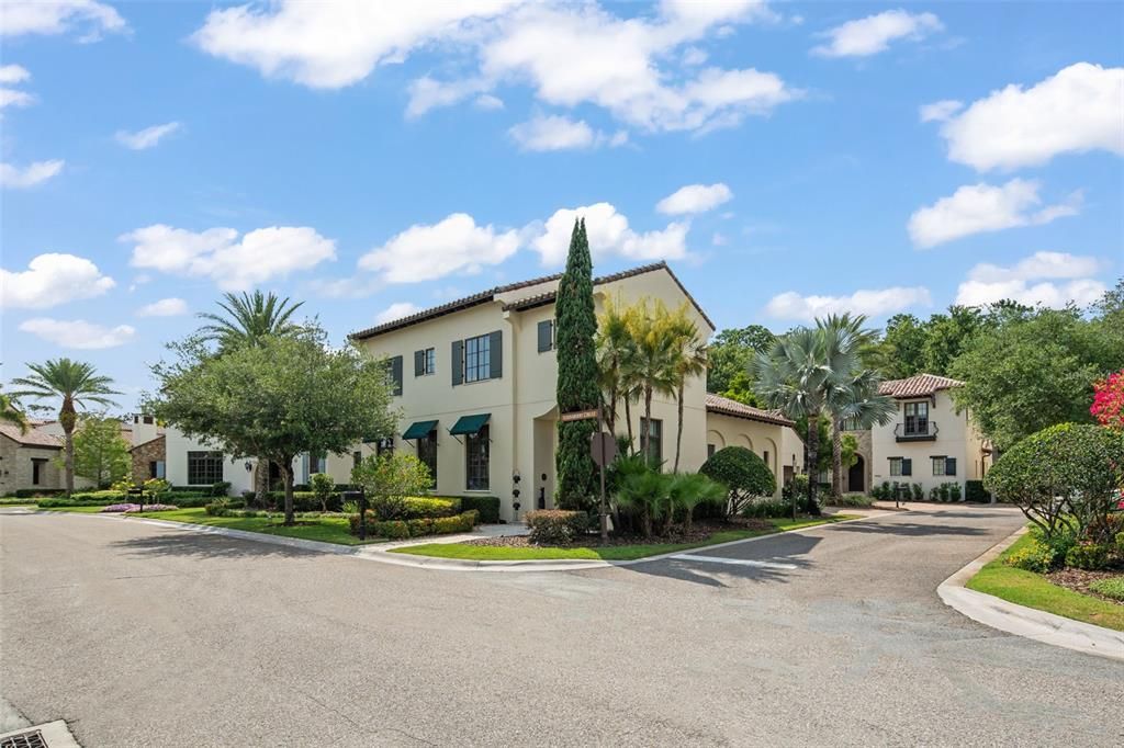 合同活跃: $4,500,000 (4 贝兹, 4 浴室, 3357 平方英尺)