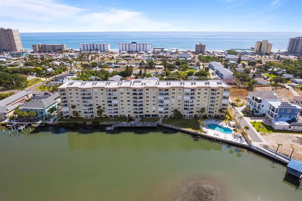 En Venta: $255,000 (2 camas, 2 baños, 1229 Pies cuadrados)