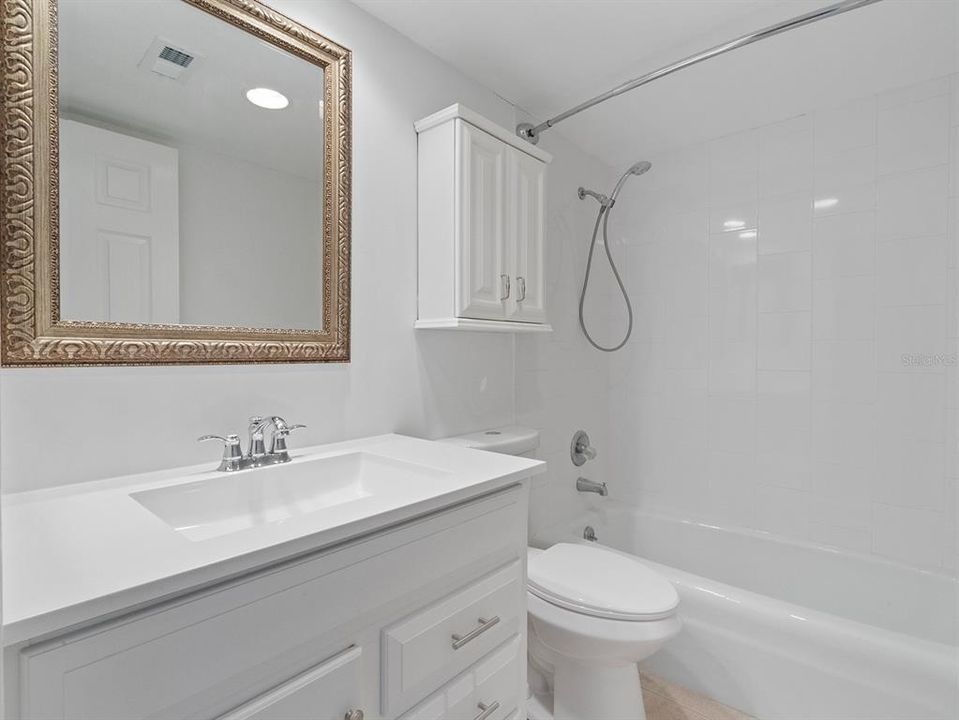 En Venta: $255,000 (2 camas, 2 baños, 1229 Pies cuadrados)