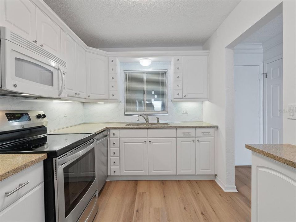 En Venta: $255,000 (2 camas, 2 baños, 1229 Pies cuadrados)