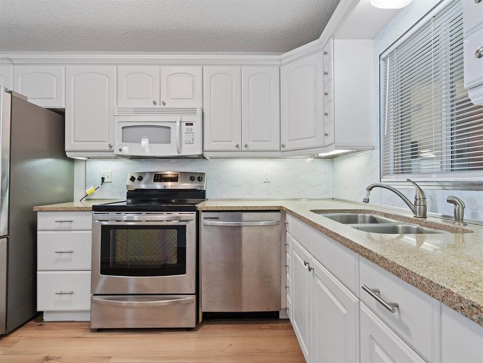 En Venta: $255,000 (2 camas, 2 baños, 1229 Pies cuadrados)