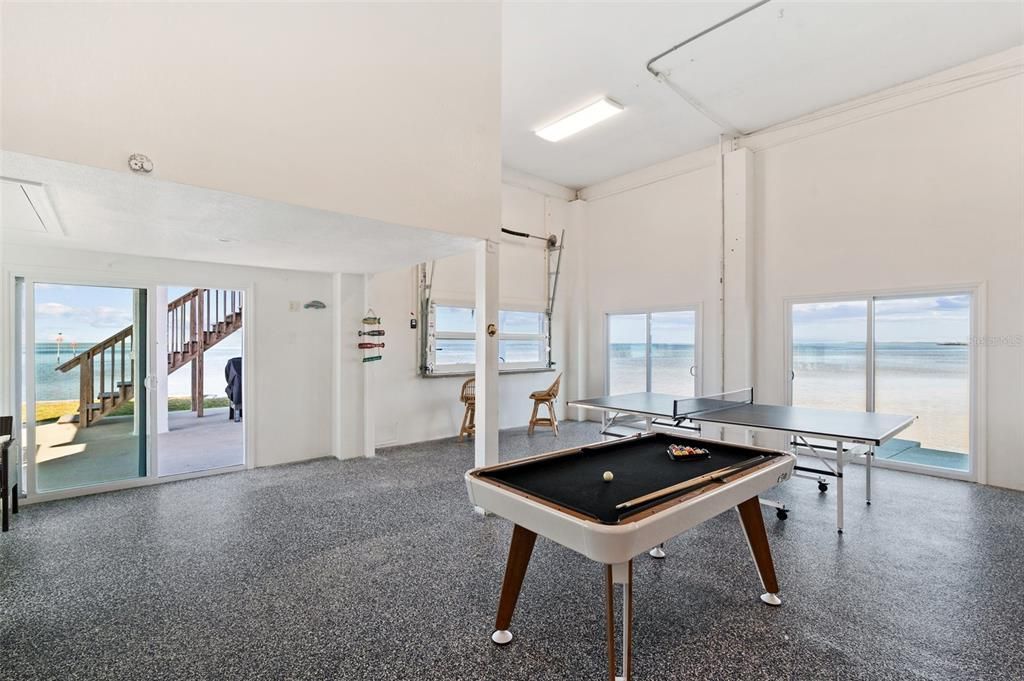 For Sale: $1,350,000 (3 beds, 3 baths, 1500 Square Feet)