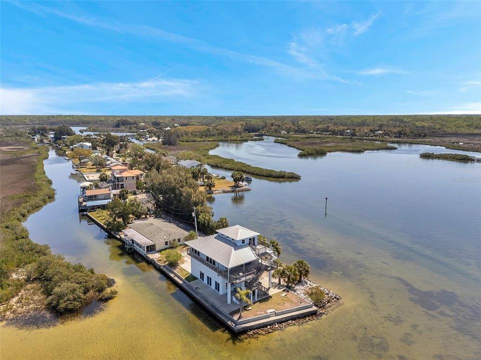 For Sale: $1,350,000 (3 beds, 3 baths, 1500 Square Feet)