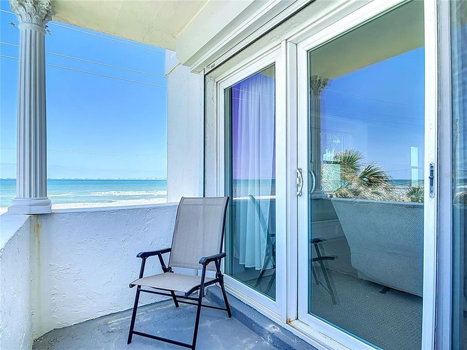 For Sale: $289,900 (2 beds, 2 baths, 1175 Square Feet)