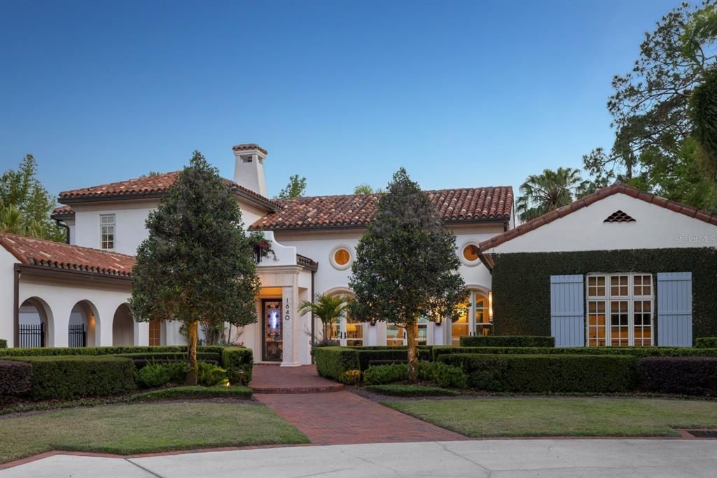 For Sale: $10,950,000 (5 beds, 5 baths, 8174 Square Feet)