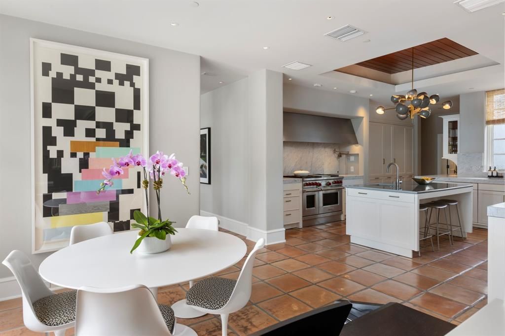 For Sale: $10,950,000 (5 beds, 5 baths, 8174 Square Feet)