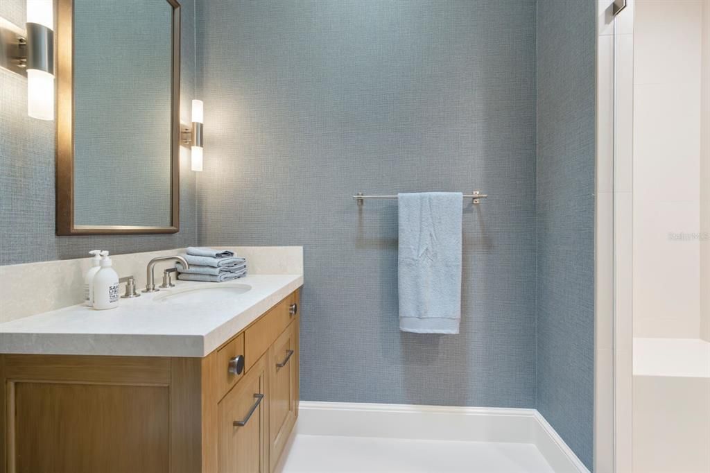 For Sale: $10,950,000 (5 beds, 5 baths, 8174 Square Feet)