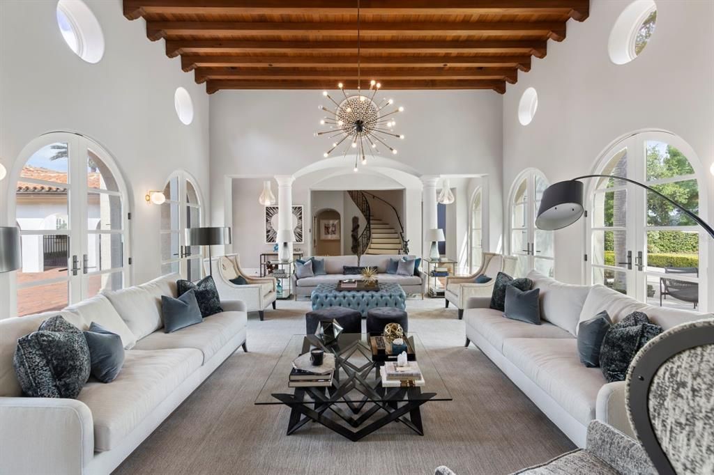 For Sale: $10,950,000 (5 beds, 5 baths, 8174 Square Feet)