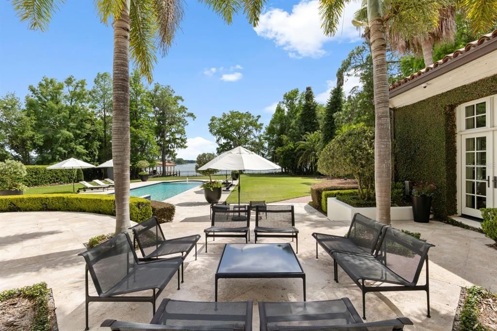 For Sale: $10,950,000 (5 beds, 5 baths, 8174 Square Feet)