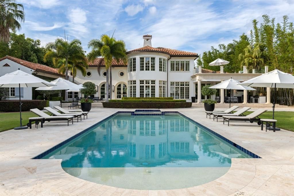 For Sale: $10,950,000 (5 beds, 5 baths, 8174 Square Feet)