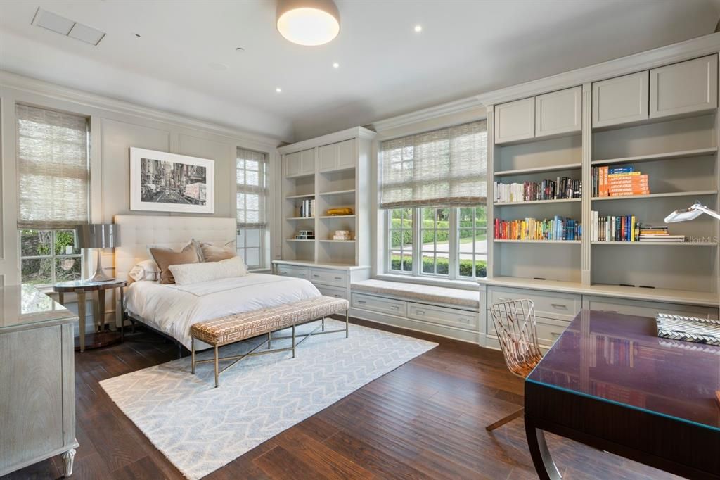 For Sale: $10,950,000 (5 beds, 5 baths, 8174 Square Feet)