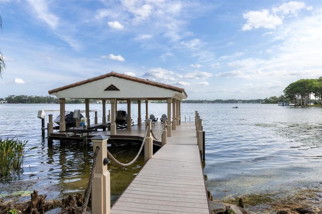 For Sale: $10,950,000 (5 beds, 5 baths, 8174 Square Feet)