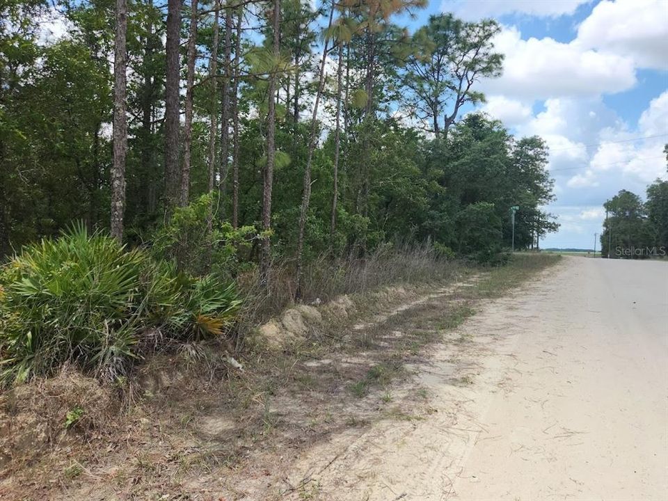 Vendido Recientemente: $111,900 (2.14 acres)