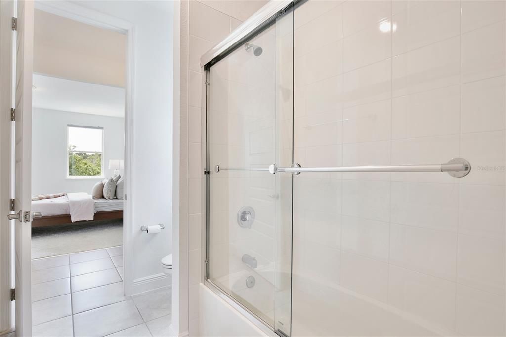 待售: $1,495,000 (6 贝兹, 5 浴室, 4493 平方英尺)