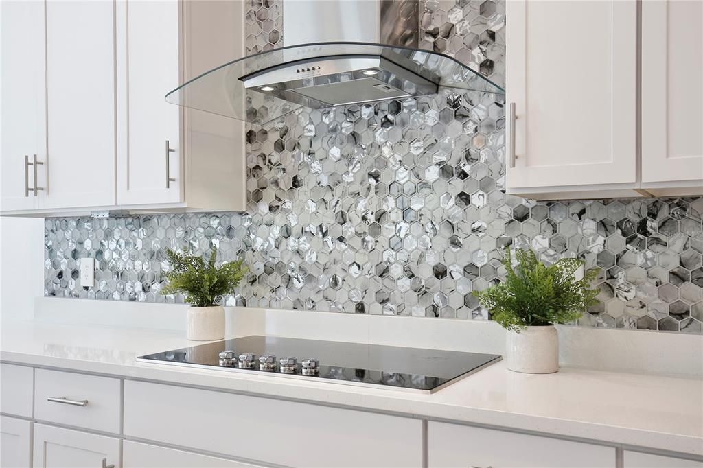 待售: $1,495,000 (6 贝兹, 5 浴室, 4493 平方英尺)