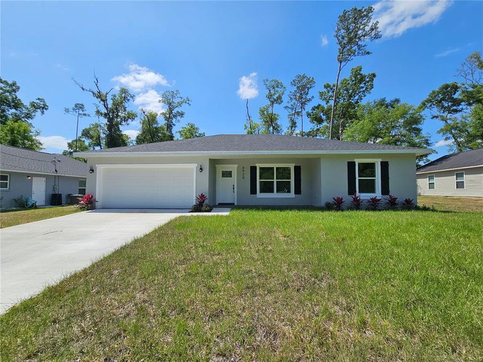 Recently Rented: $1,850 (3 beds, 2 baths, 1594 Square Feet)