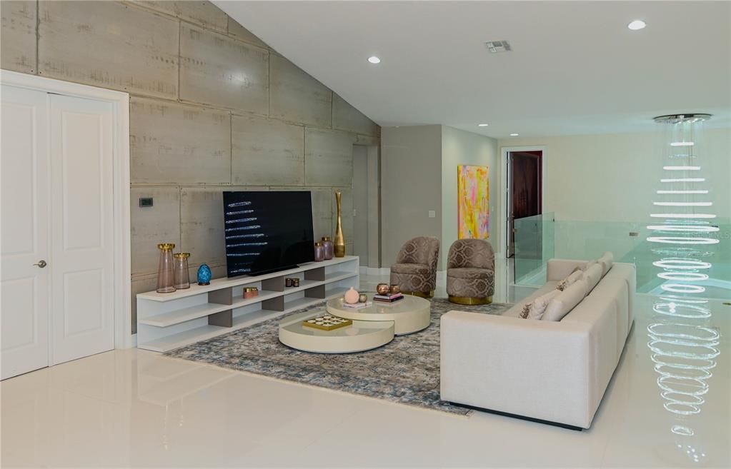 For Sale: $1,990,000 (6 beds, 6 baths, 5394 Square Feet)