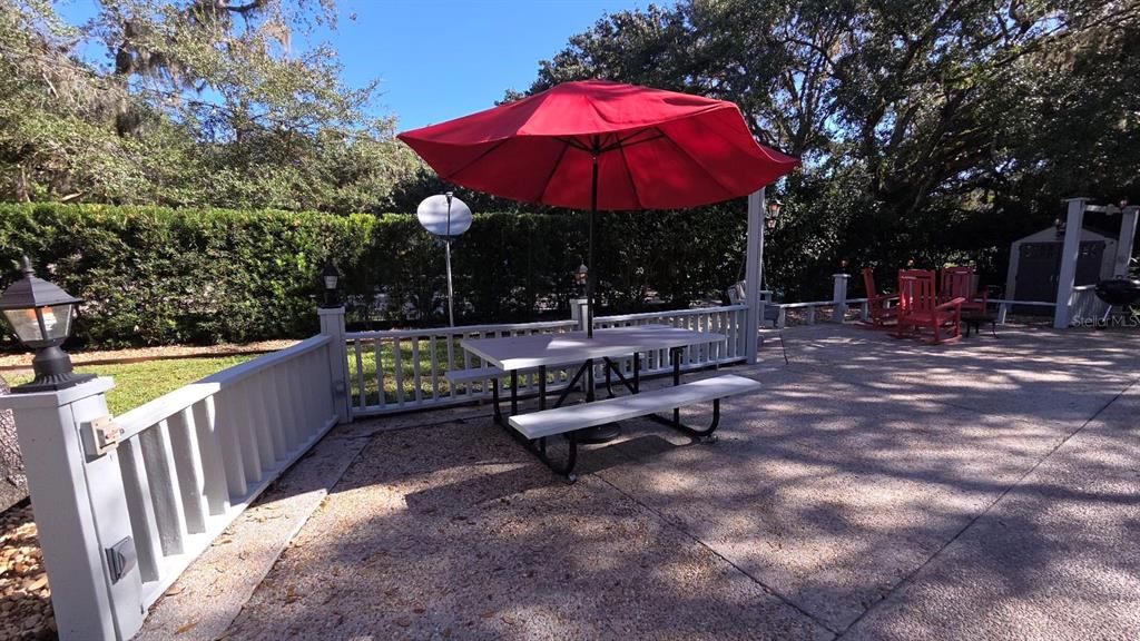 待售: $209,000 (0.09 acres)