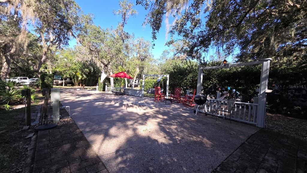 待售: $209,000 (0.09 acres)