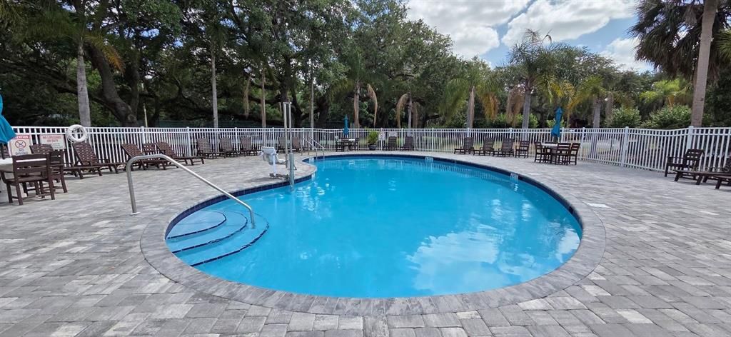 待售: $209,000 (0.09 acres)