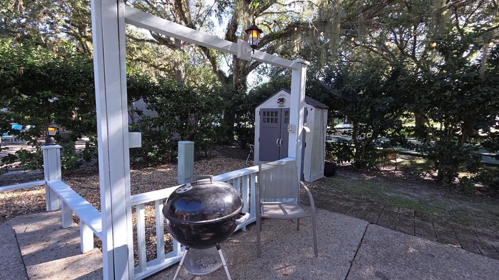 待售: $209,000 (0.09 acres)