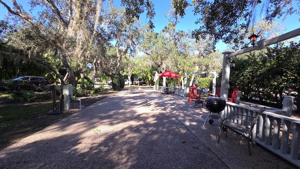 待售: $209,000 (0.09 acres)