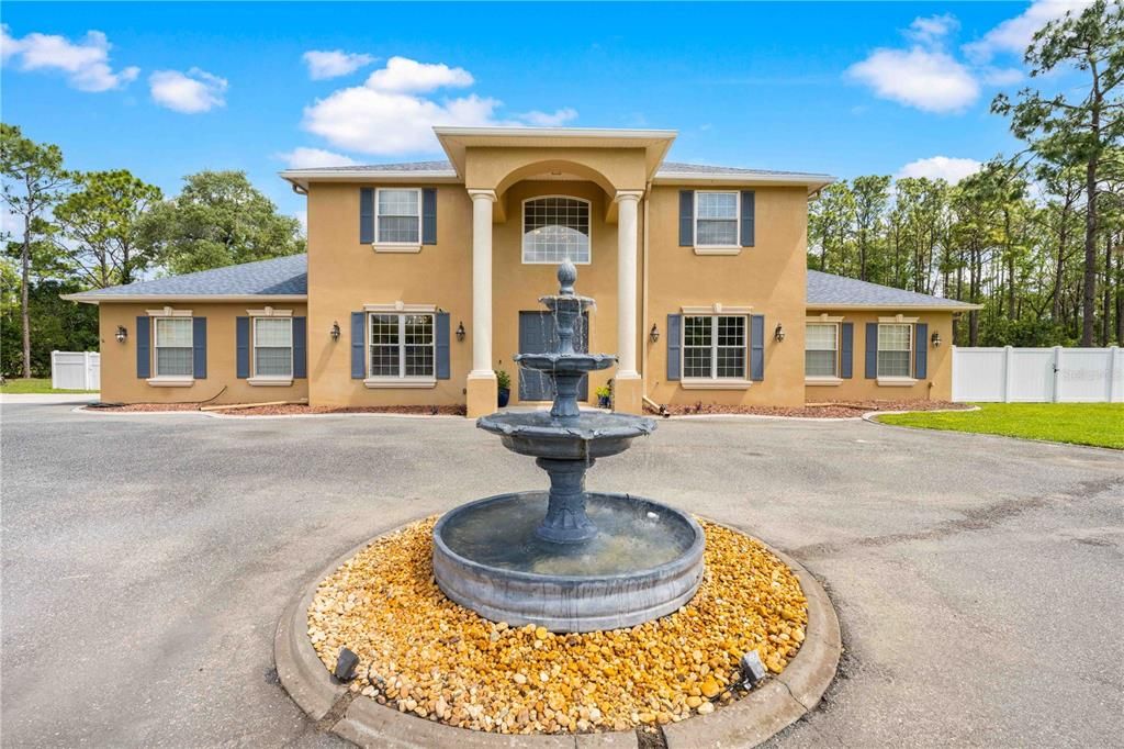 Недавно продано: $732,000 (4 спален, 2 ванн, 3412 Квадратных фут)