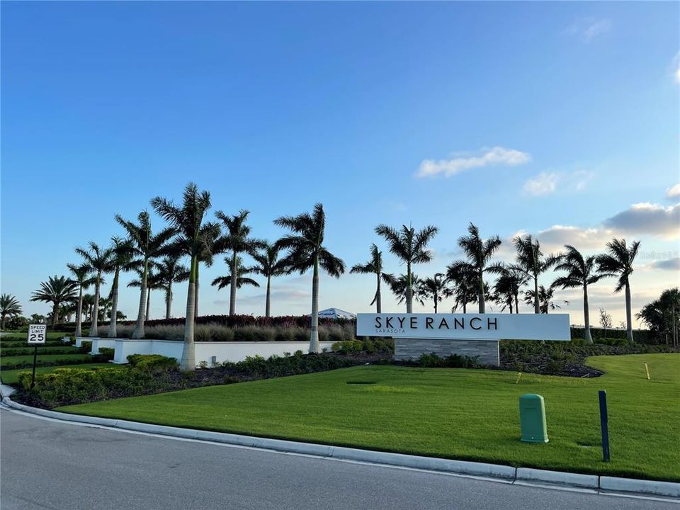 В аренду: $3,295 (4 спален, 3 ванн, 2138 Квадратных фут)