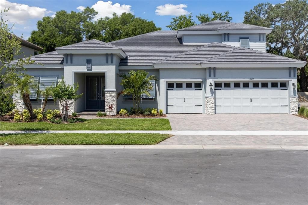 Recently Sold: $1,199,900 (4 beds, 4 baths, 3928 Square Feet)