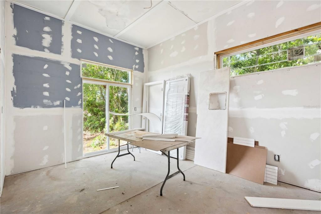 For Sale: $1,049,000 (5 beds, 3 baths, 2804 Square Feet)