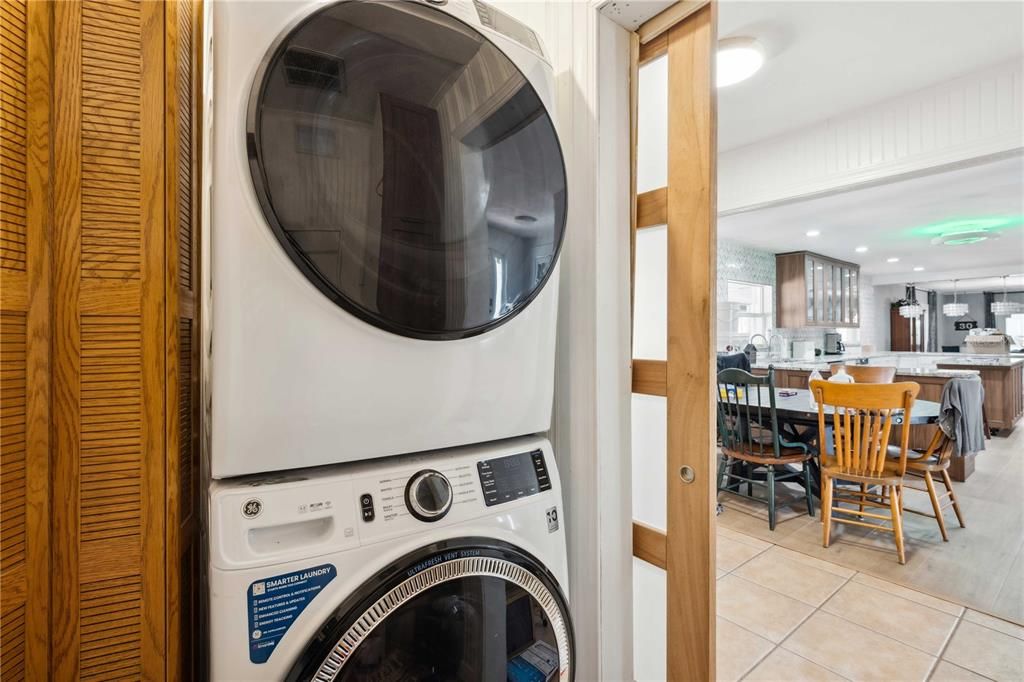 For Sale: $1,049,000 (5 beds, 3 baths, 2804 Square Feet)