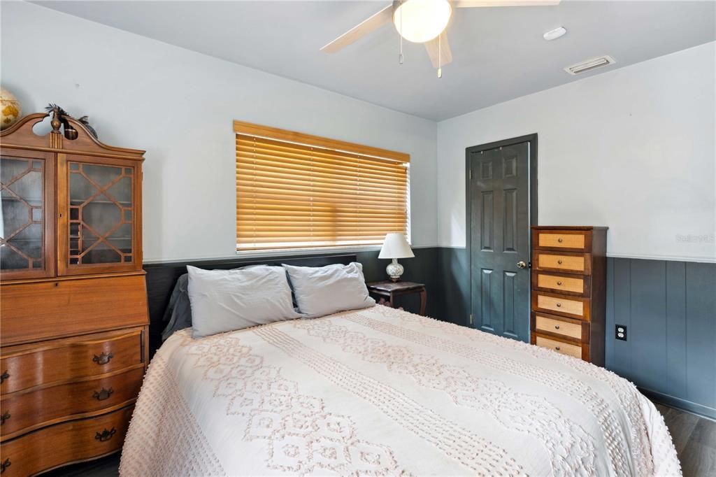 For Sale: $1,049,000 (5 beds, 3 baths, 2804 Square Feet)