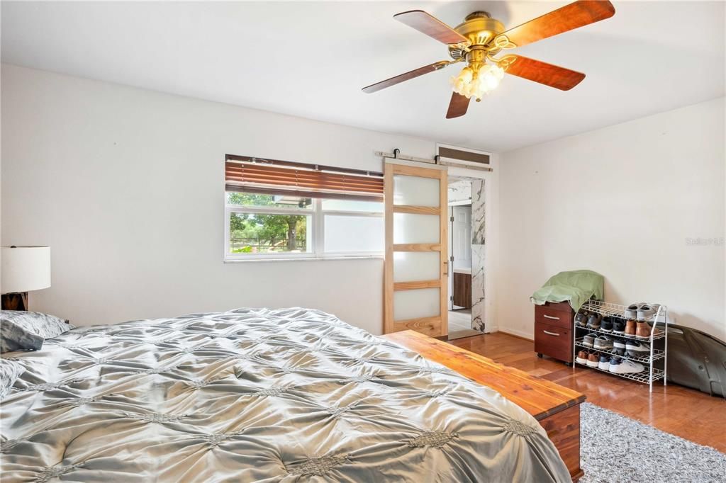 For Sale: $1,049,000 (5 beds, 3 baths, 2804 Square Feet)