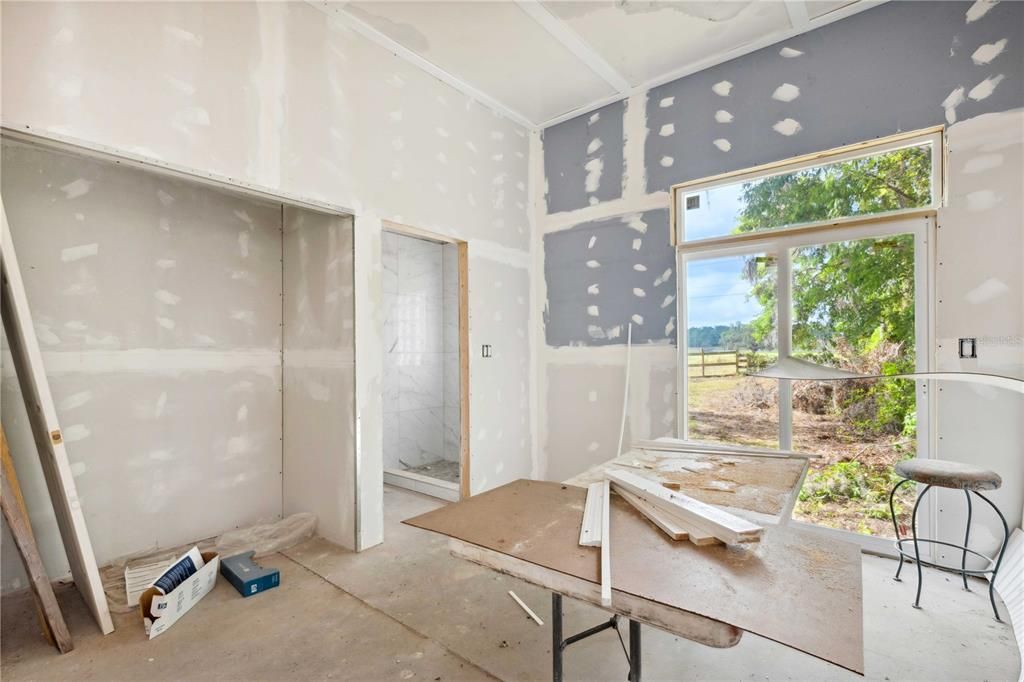 For Sale: $1,049,000 (5 beds, 3 baths, 2804 Square Feet)