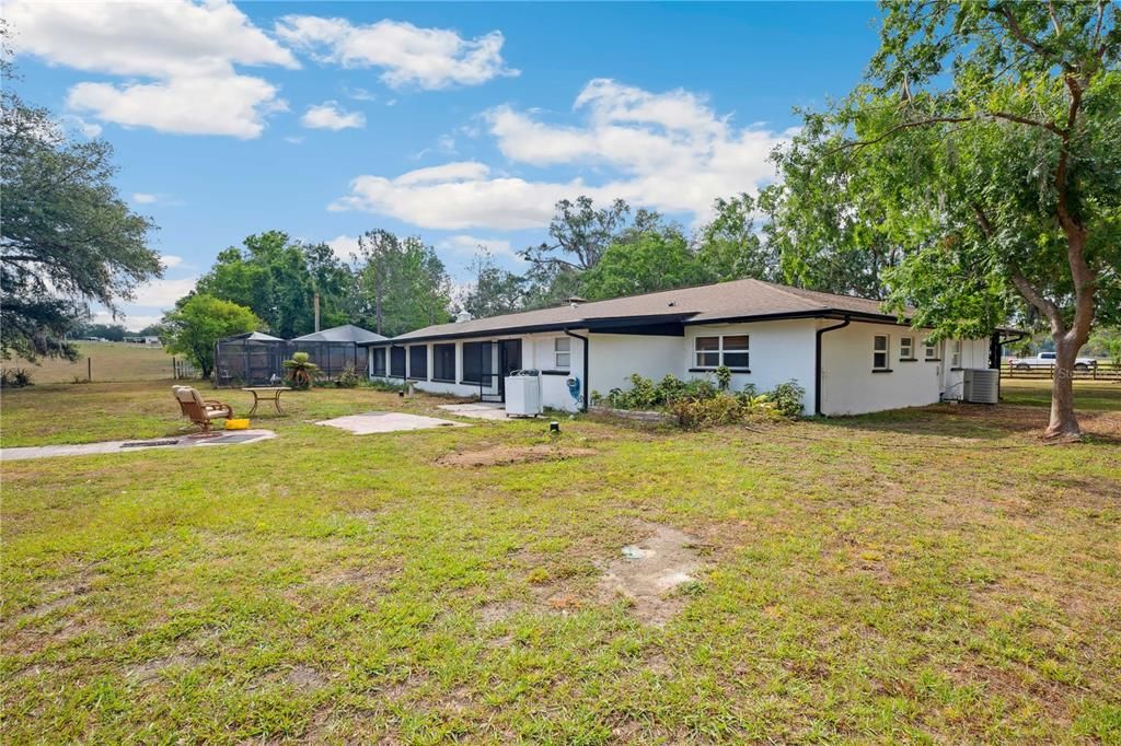 For Sale: $1,049,000 (5 beds, 3 baths, 2804 Square Feet)