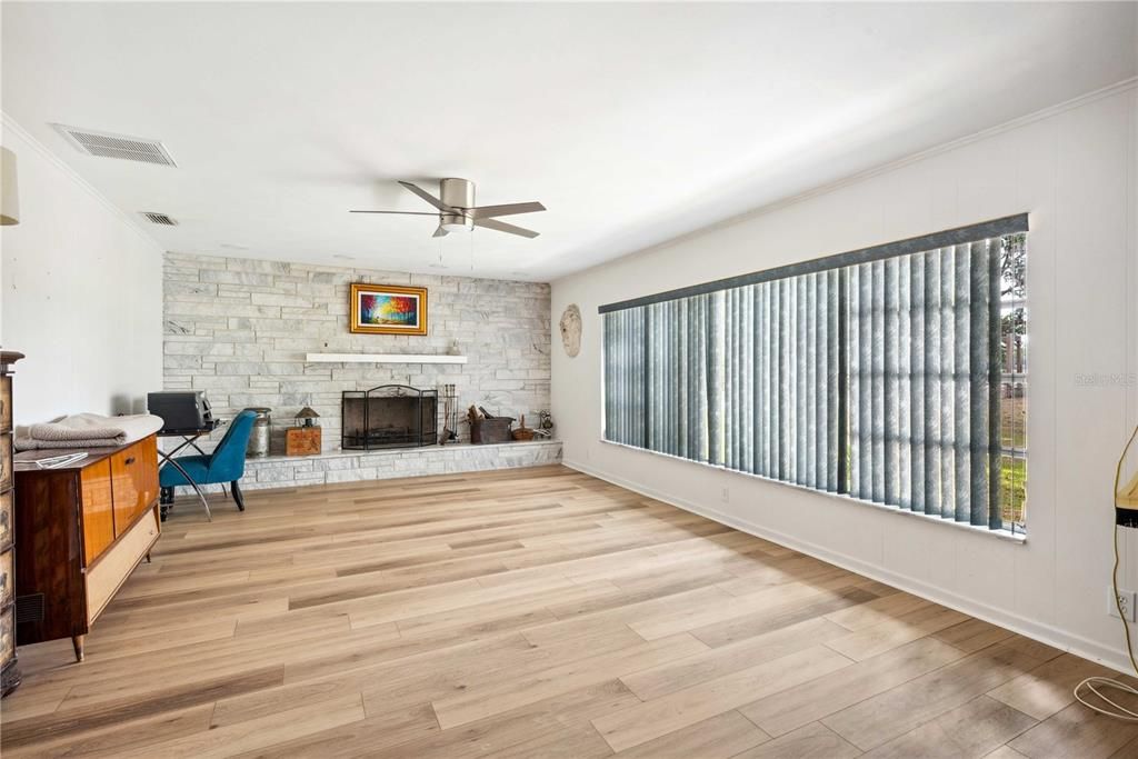 For Sale: $1,049,000 (5 beds, 3 baths, 2804 Square Feet)