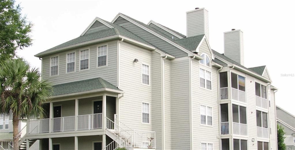 Recently Rented: $1,700 (2 beds, 1 baths, 1228 Square Feet)