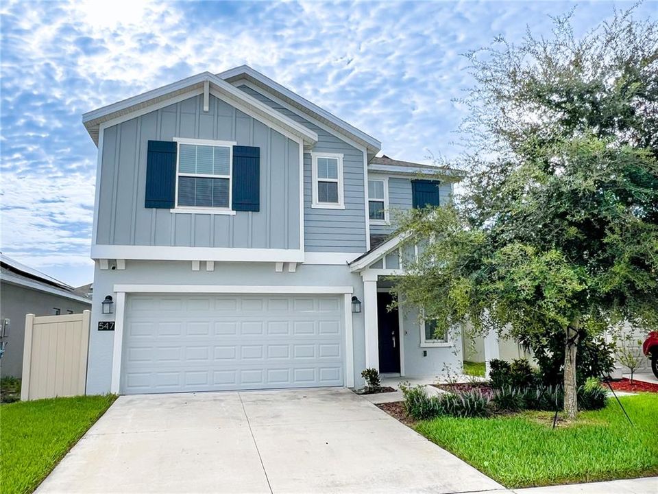 合同活跃: $329,900 (6 贝兹, 3 浴室, 2614 平方英尺)