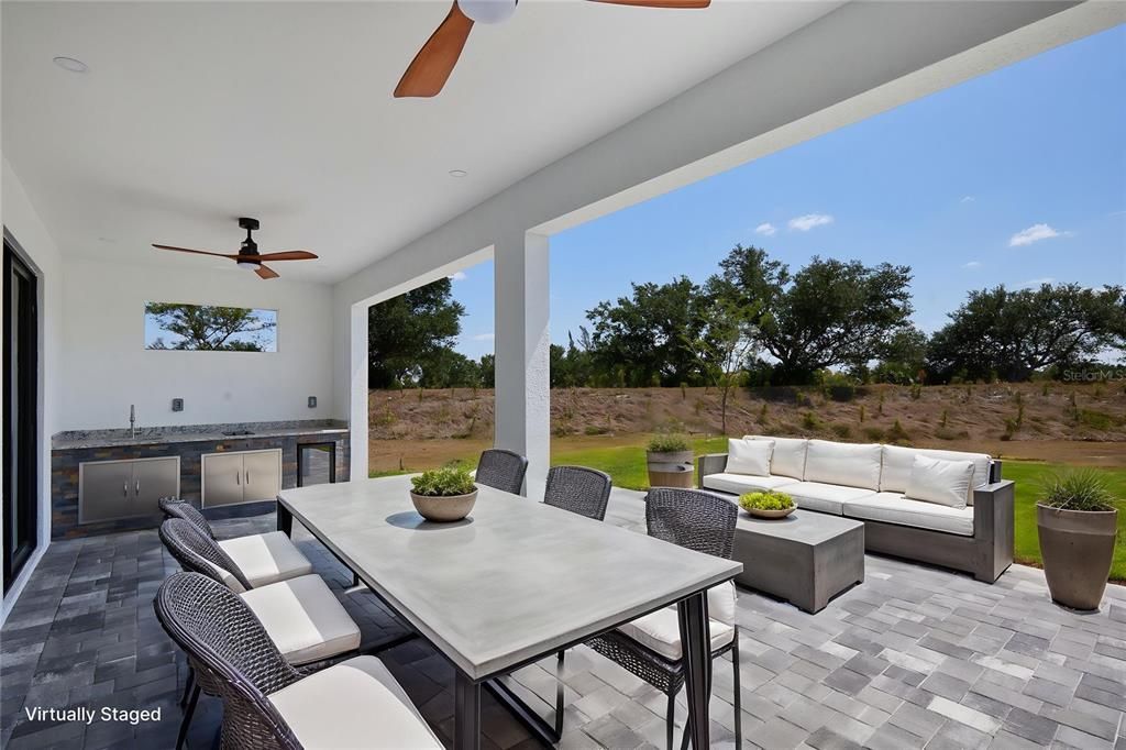 Под контрактом: $475,000 (4 спален, 3 ванн, 1898 Квадратных фут)